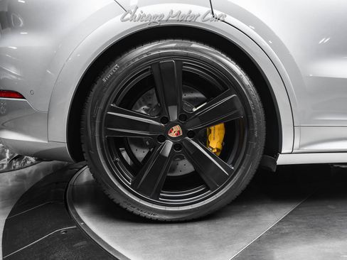 Used 2025 Porsche Cayenne GTS image 55