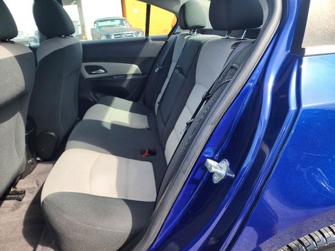 Used 2012 Chevrolet Cruze LS w/ Connectivity Package FWD image 19