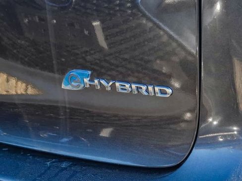 Certified 2019 Chrysler Pacifica Limited image 12