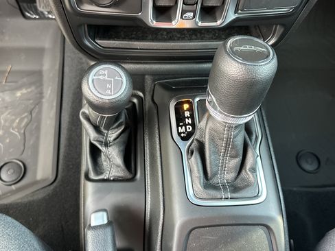 New 2026 Jeep Gladiator Sport image 4