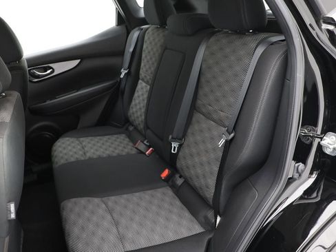 Used 2019 Nissan Rogue Sport SV image 11