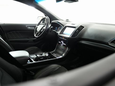 Used 2019 Ford Edge ST w/ Convenience Package image 61