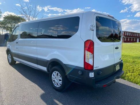 Used 2016 Ford Transit 350 XLT RWD image 3