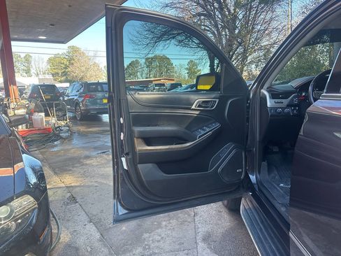 Used 2018 GMC Yukon Denali image 8