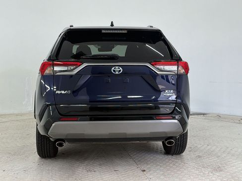 Used 2021 Toyota RAV4 XSE AWD/4WD image 10