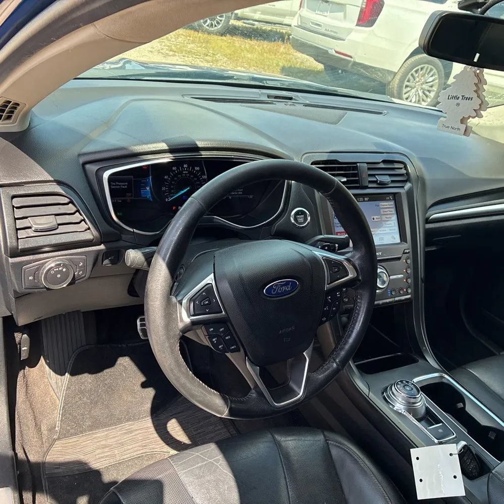 Used 2017 Ford Fusion Titanium FWD image 8