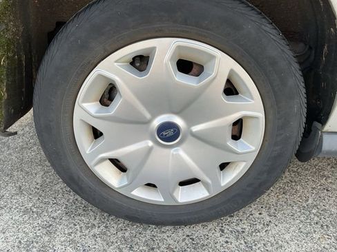 Used 2016 Ford Transit Connect XL image 12