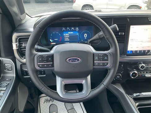 New 2026 Ford F250 Lariat w/ Chrome Package image 21