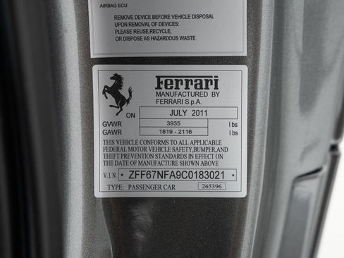 Used 2012 Ferrari 458 Italia Coupe RWD image 35