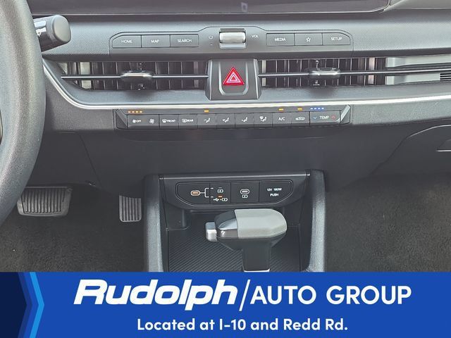 Used 2025 Kia K4 FWD image 21