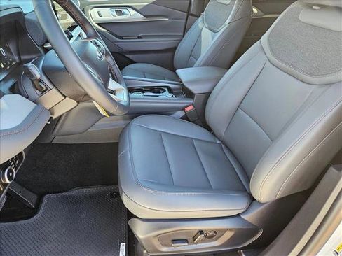 New 2026 Ford Explorer Active w/ Active Comfort Package image 4