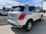 Used 2022 Chevrolet Trax LT w/ LT Convenience Package image 5