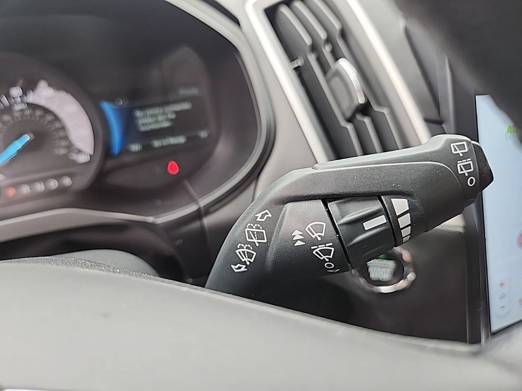 Used 2023 Ford Edge SEL w/ Convenience Package AWD/4WD image 17