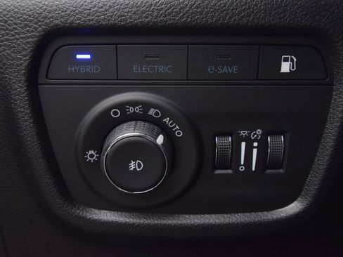 New 2025 Jeep Grand Cherokee Limited 4xe w/ Trailer Tow Package image 40