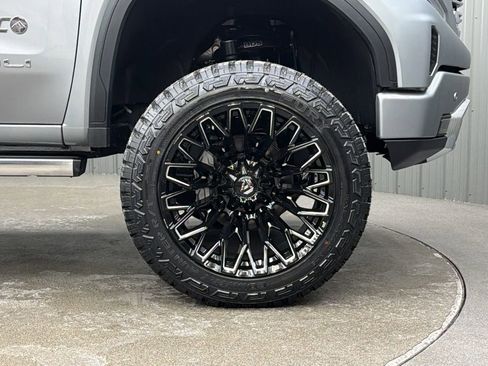 Used 2026 GMC Sierra 1500 Denali w/ Denali Reserve Package image 10