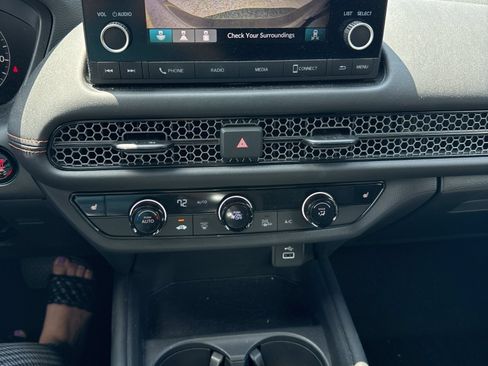 Used 2024 Honda HR-V Sport image 3