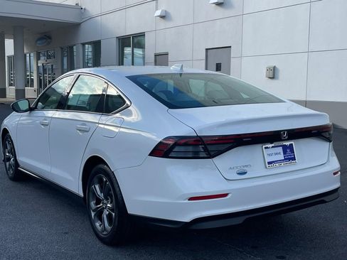 Used 2023 Honda Accord EX image 4