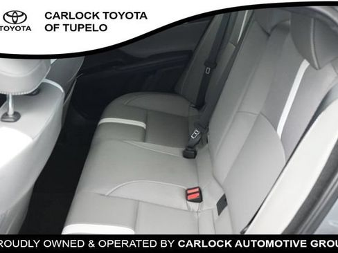 Used 2025 Toyota Camry SE w/ Convenience Package FWD image 26