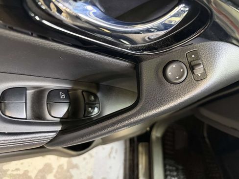Used 2022 Nissan Rogue Sport SL AWD/4WD image 13
