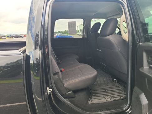 Used 2019 RAM 1500 Express w/ Wheel & Sound Group AWD/4WD image 15