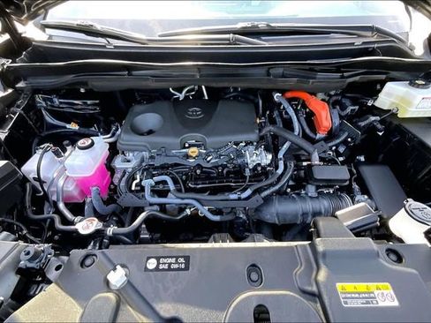 Used 2025 Toyota Sienna XSE image 10