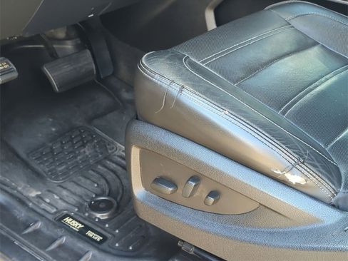 Used 2018 GMC Sierra 3500 Denali w/ Duramax Plus Package image 21