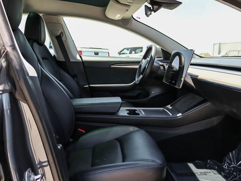 Used 2023 Tesla Model 3 Standard Range RWD image 15
