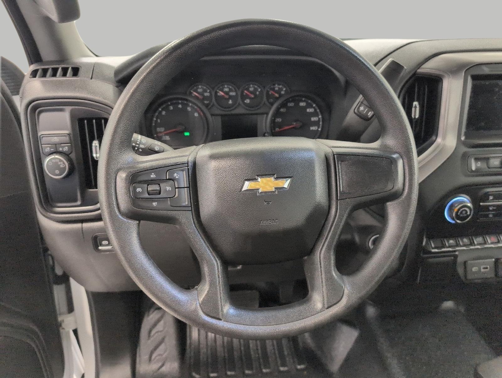 Certified 2025 Chevrolet Silverado 1500 W/T RWD image 5