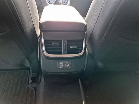 Used 2024 Subaru Outback Premium AWD/4WD image 14
