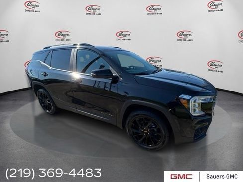 Certified 2023 GMC Terrain SLE w/ Driver Convenience Package AWD/4WD image 1