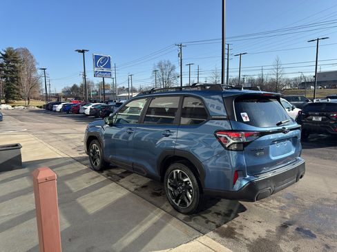 Used 2025 Subaru Forester Limited w/ Popular Package #2 image 4