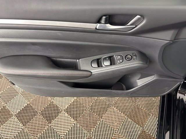 Used 2026 Nissan Altima 2.5 SR FWD image 31