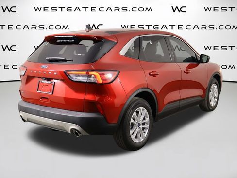 Used 2022 Ford Escape SE w/ Convenience Package FWD image 41