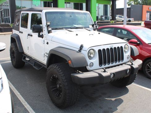 Used 2017 Jeep Wrangler Unlimited Sport w/ Quick Order Package 24S AWD/4WD image 2