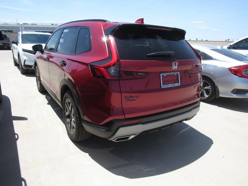Used 2026 Honda CR-V TrailSport image 4