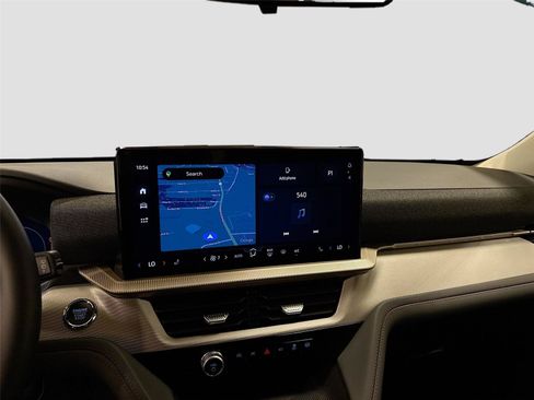 New 2026 Ford Explorer Active AWD/4WD image 14