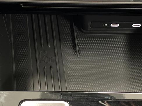 New 2026 Volkswagen Atlas Cross Sport SEL Premium R-Line image 28