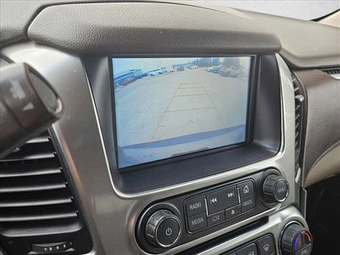 Used 2019 Chevrolet Tahoe LT w/ LT Signature Package image 14