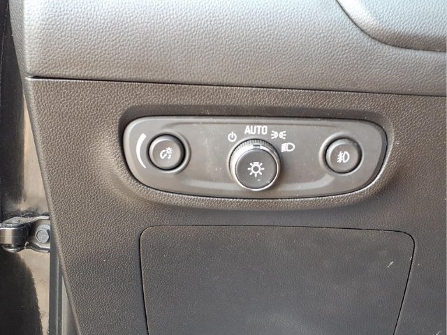 Used 2022 Buick Encore GX Essence FWD image 14
