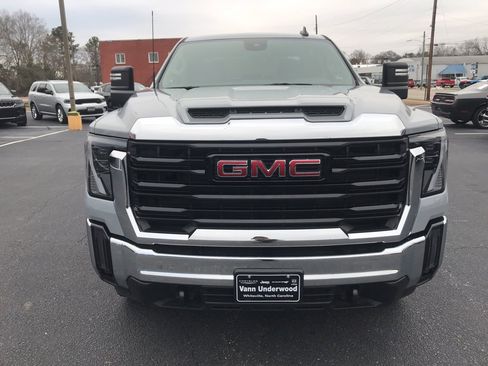 Used 2024 GMC Sierra 2500 Pro w/ Convenience Package image 26
