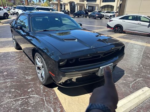 Used 2015 Dodge Challenger SXT Plus RWD image 2
