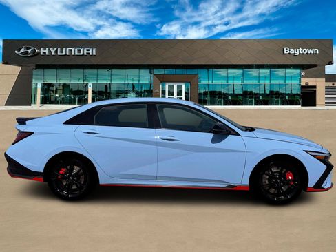 New 2026 Hyundai Elantra N FWD image 9