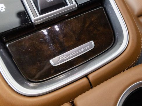 Used 2018 Porsche Panamera Turbo S image 16
