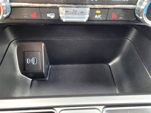 Certified 2022 Ford F150 XLT w/ Equipment Group 302A High image 17