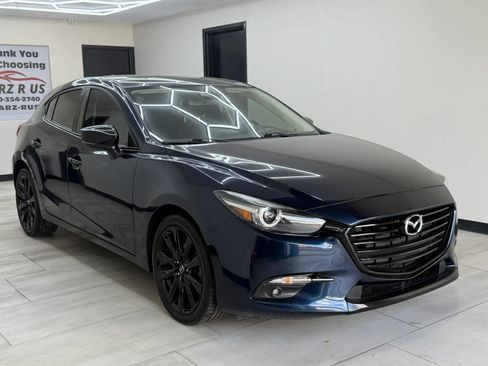 Used 2017 MAZDA MAZDA3 Grand Touring w/ Premium Equipment Package FWD image 12
