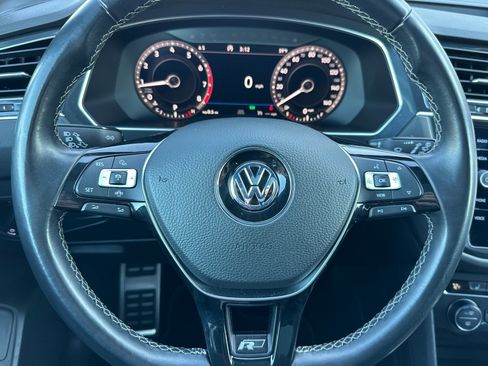 Used 2019 Volkswagen Tiguan SEL R-Line w/ 3rd Row Seat Package image 26