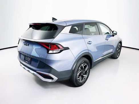 Used 2025 Kia Sportage LX image 9