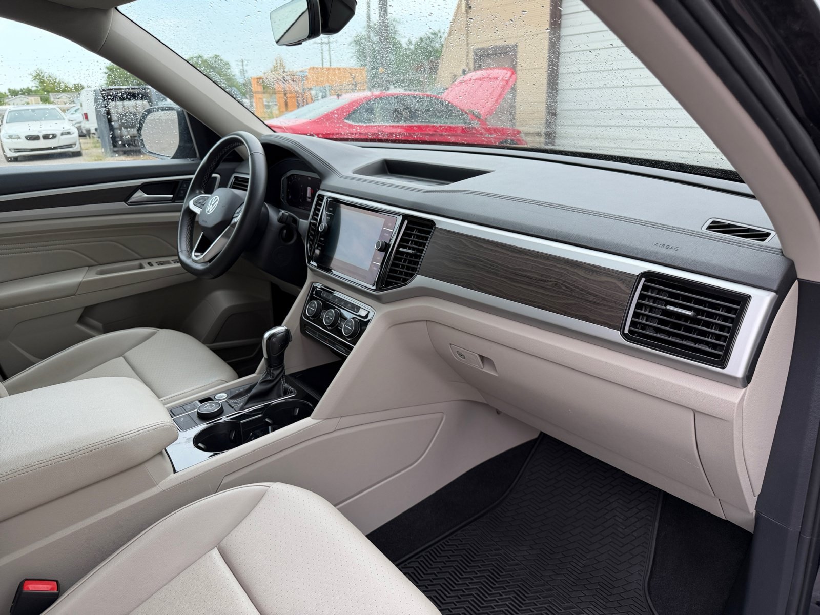 Used 2022 Volkswagen Atlas SE AWD/4WD image 16