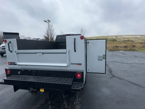 Used 2023 Chevrolet Silverado 2500 LT image 7