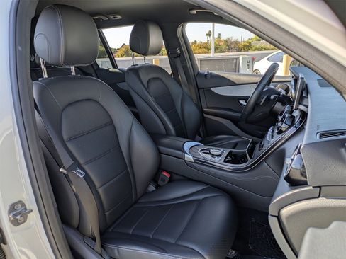 Used 2019 Mercedes-Benz GLC 300 image 27